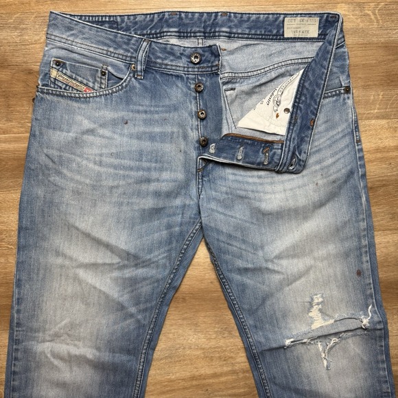 Diesel Jeans Men 33x32 Blue Waykee Straight Leg Ripped Splatter Denim Fade 0663D - Picture 1 of 14